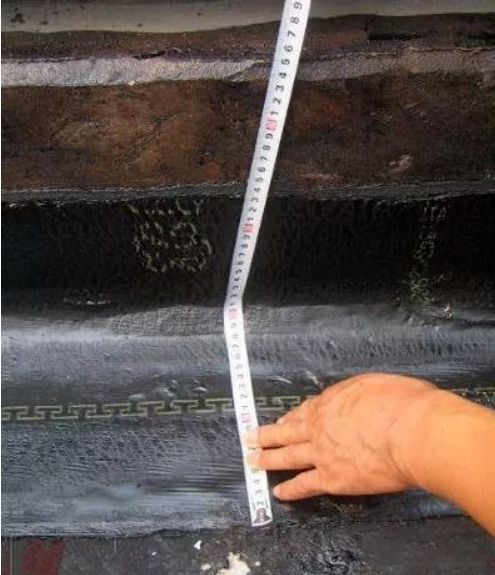 泛亚电竞官方屋面防水工程多见七大质料通病的缘由剖析与防治办法(图4)